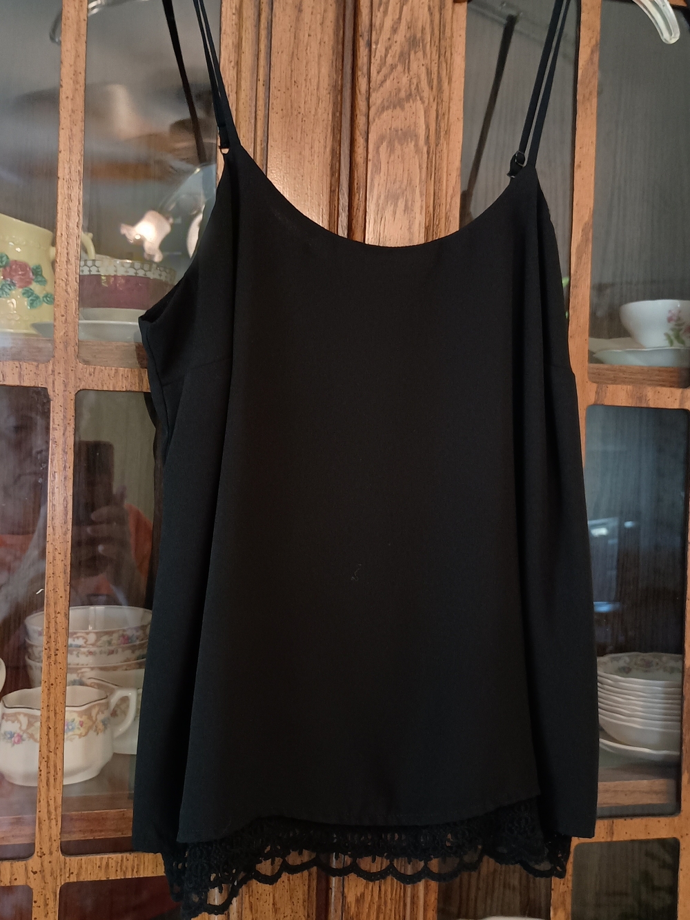 Candie's Black Lace-Hem Cami Top